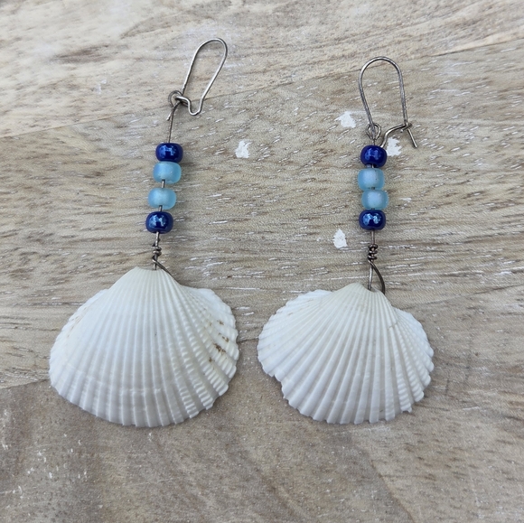 84. White Shell and Blue Bead Earrings - Picture 6 of 7